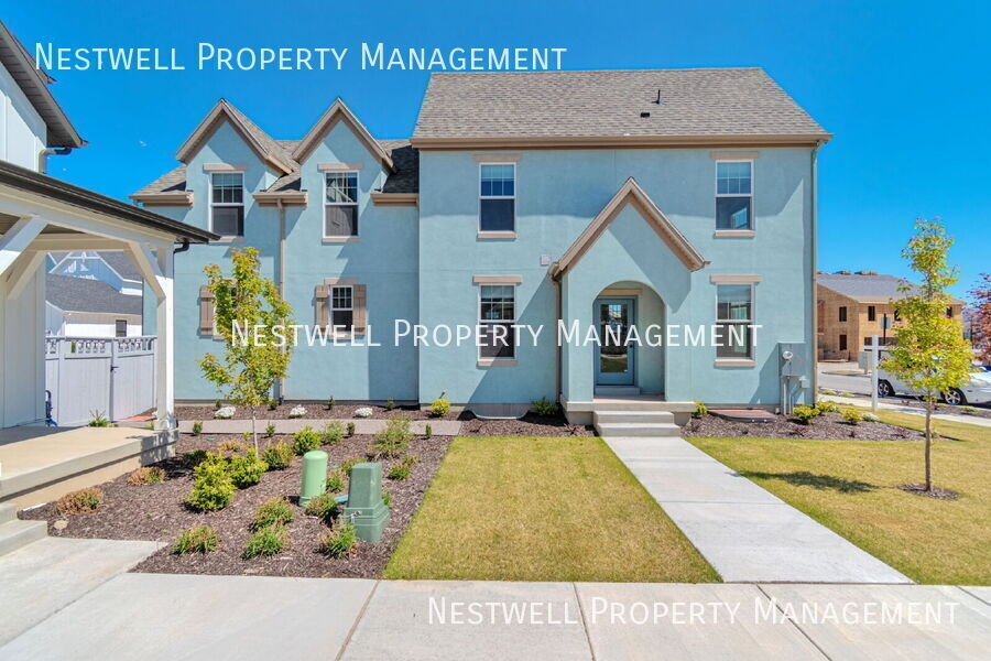 South Jordan House: 6712 W Miramar St