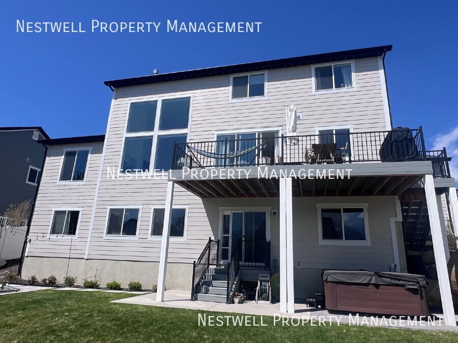 Draper House: 14773 S Springtime Rd