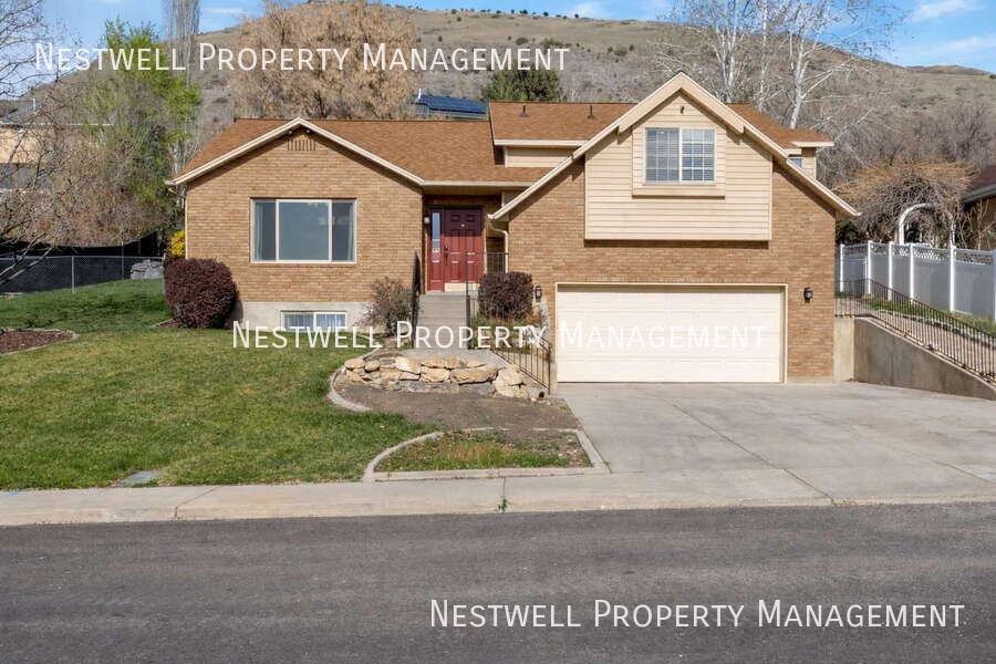 Pleasant Grove House: 1715 Cherokee Dr