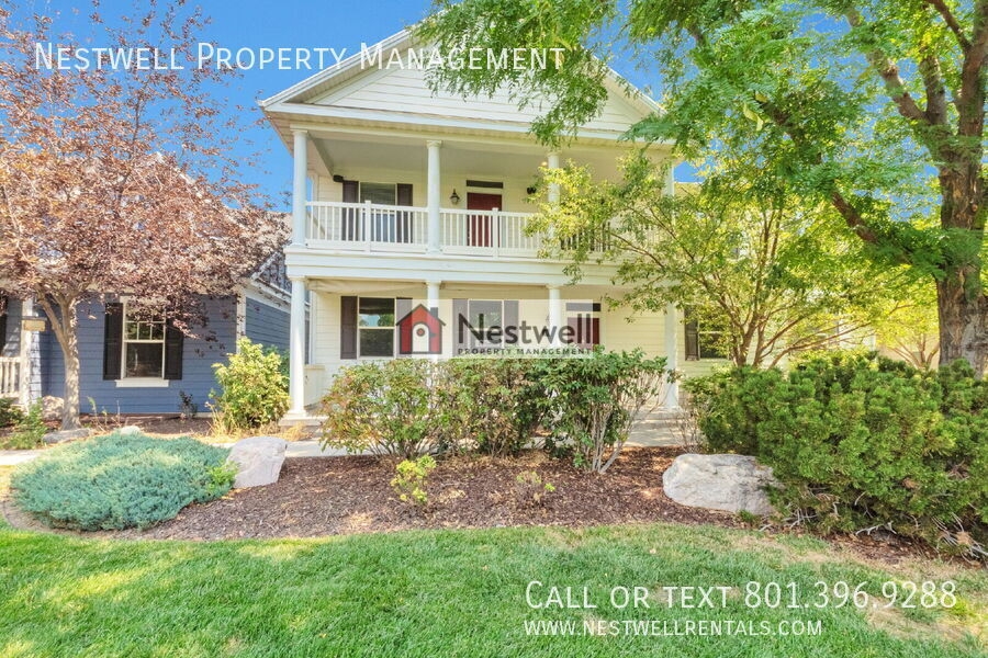 South Jordan House: 11623 S Grandville Ave