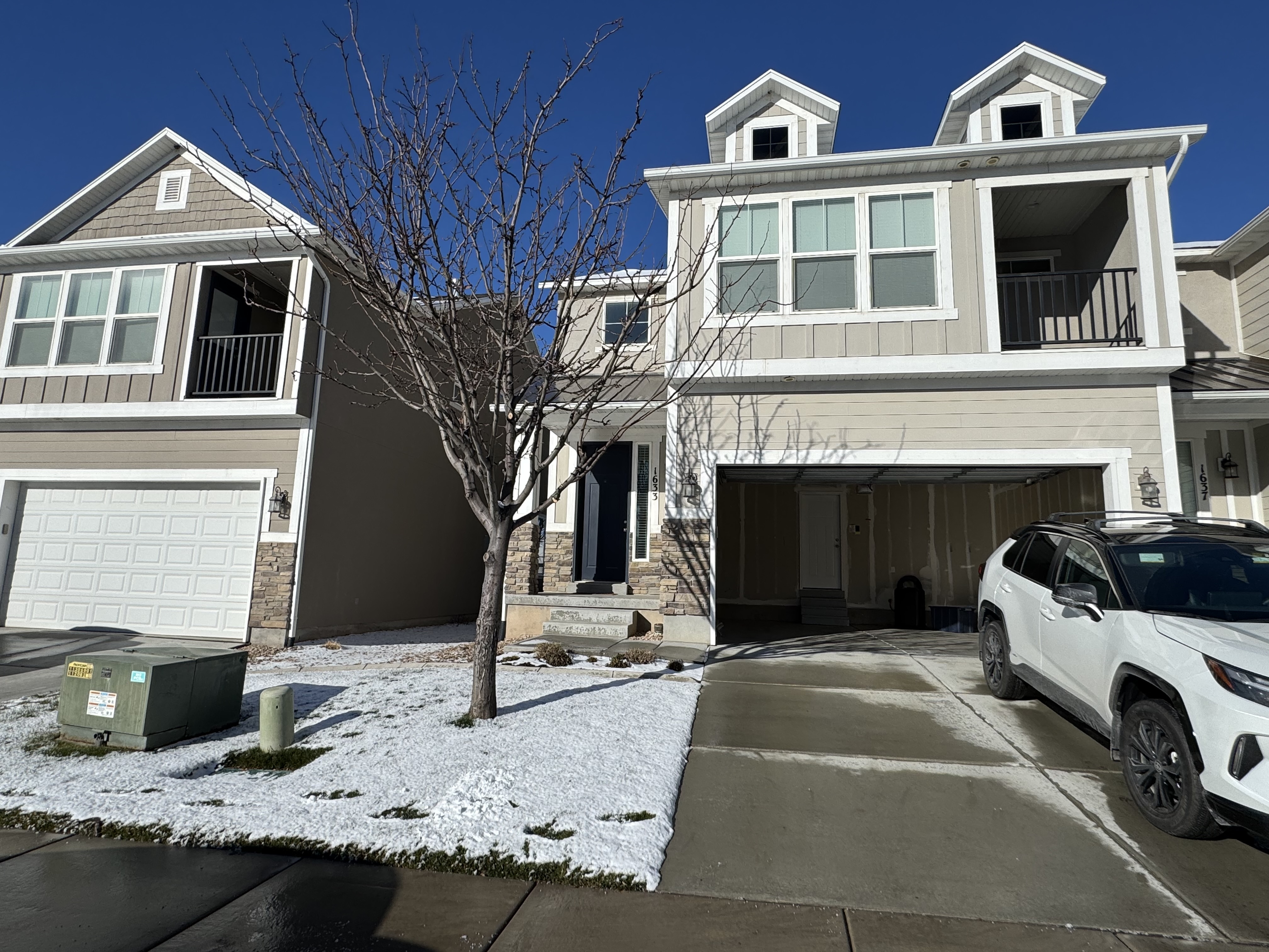 Saratoga Springs Townhome: 1633 N Apache Rd