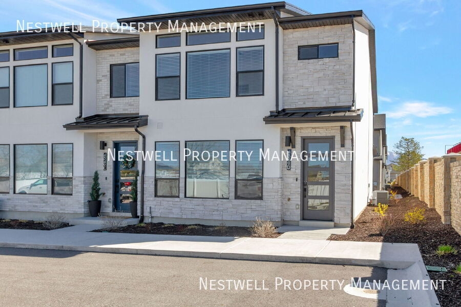 Hooper Townhome: 4349 W 5430 S