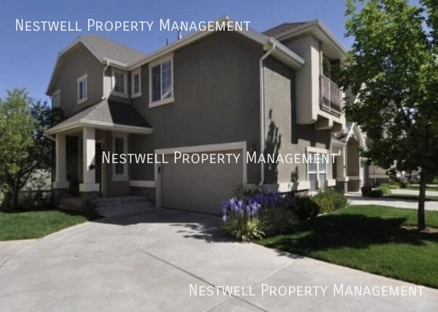 Riverton Townhome: 1528 W Cabernet Dr
