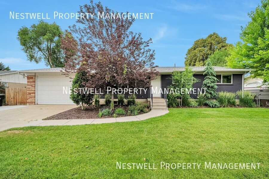 Murray Multiplex: 1335 E Maplewood Dr