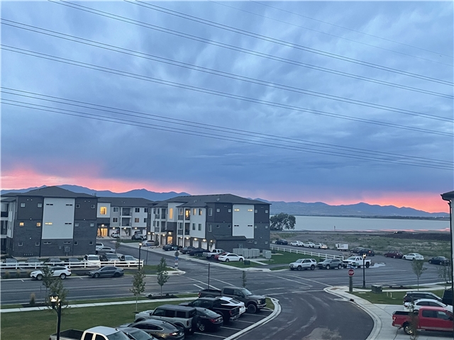 Vineyard Condo: 762 N 260 W