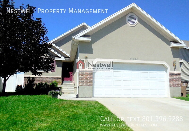Draper House: 11734 S Bubbling Brook Ln