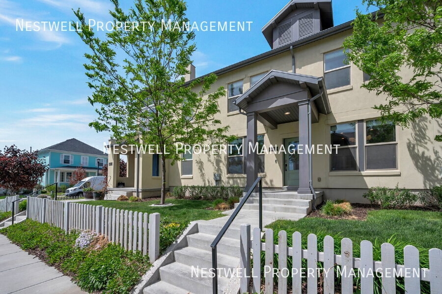 South Jordan Townhome: 6402 W Sugarcane Dr