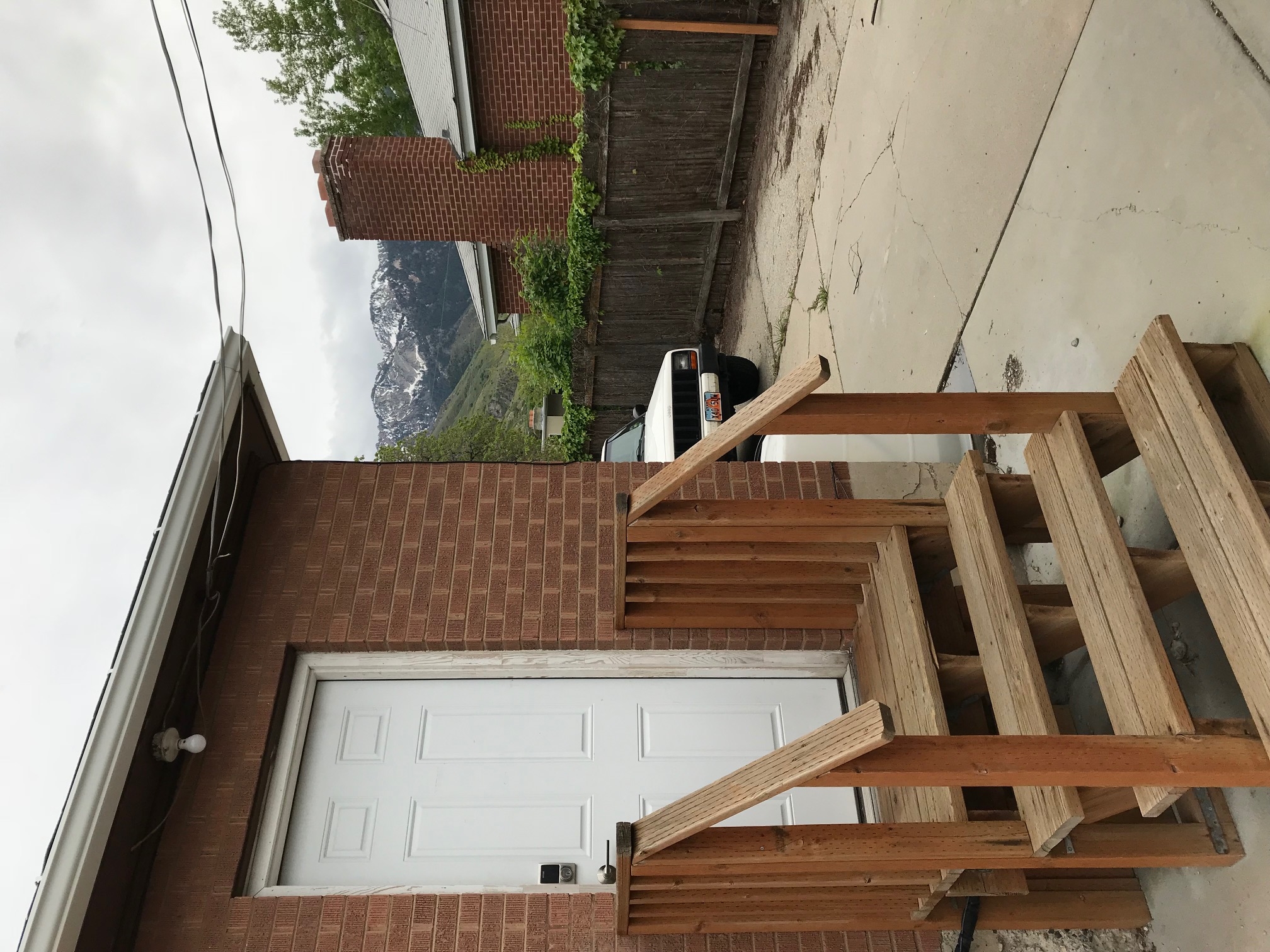 Salt Lake City Sublease or Student Contract: 3356 S La Mesa Rd