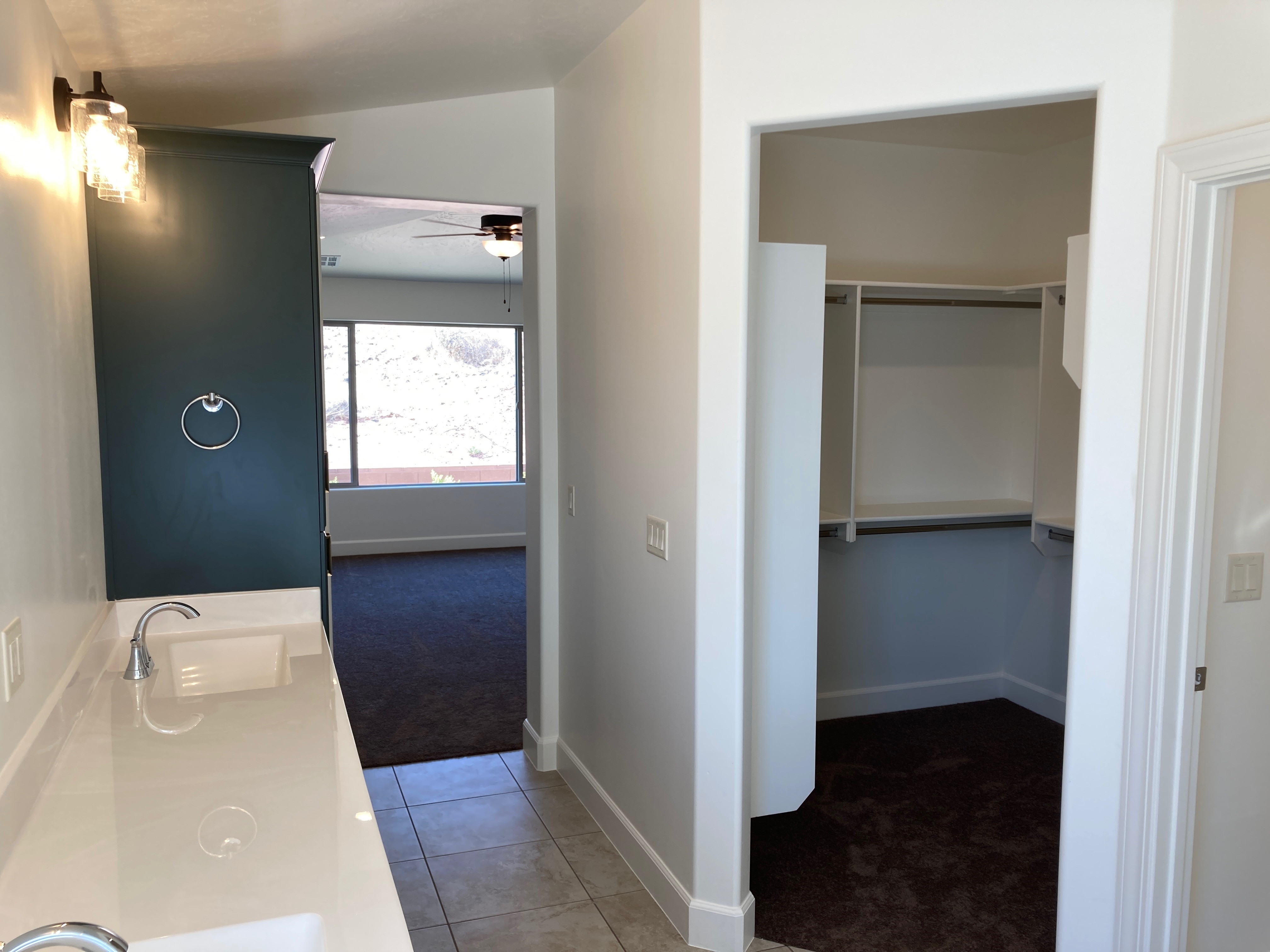 Washington House: 2811 E Palm Cove Ave