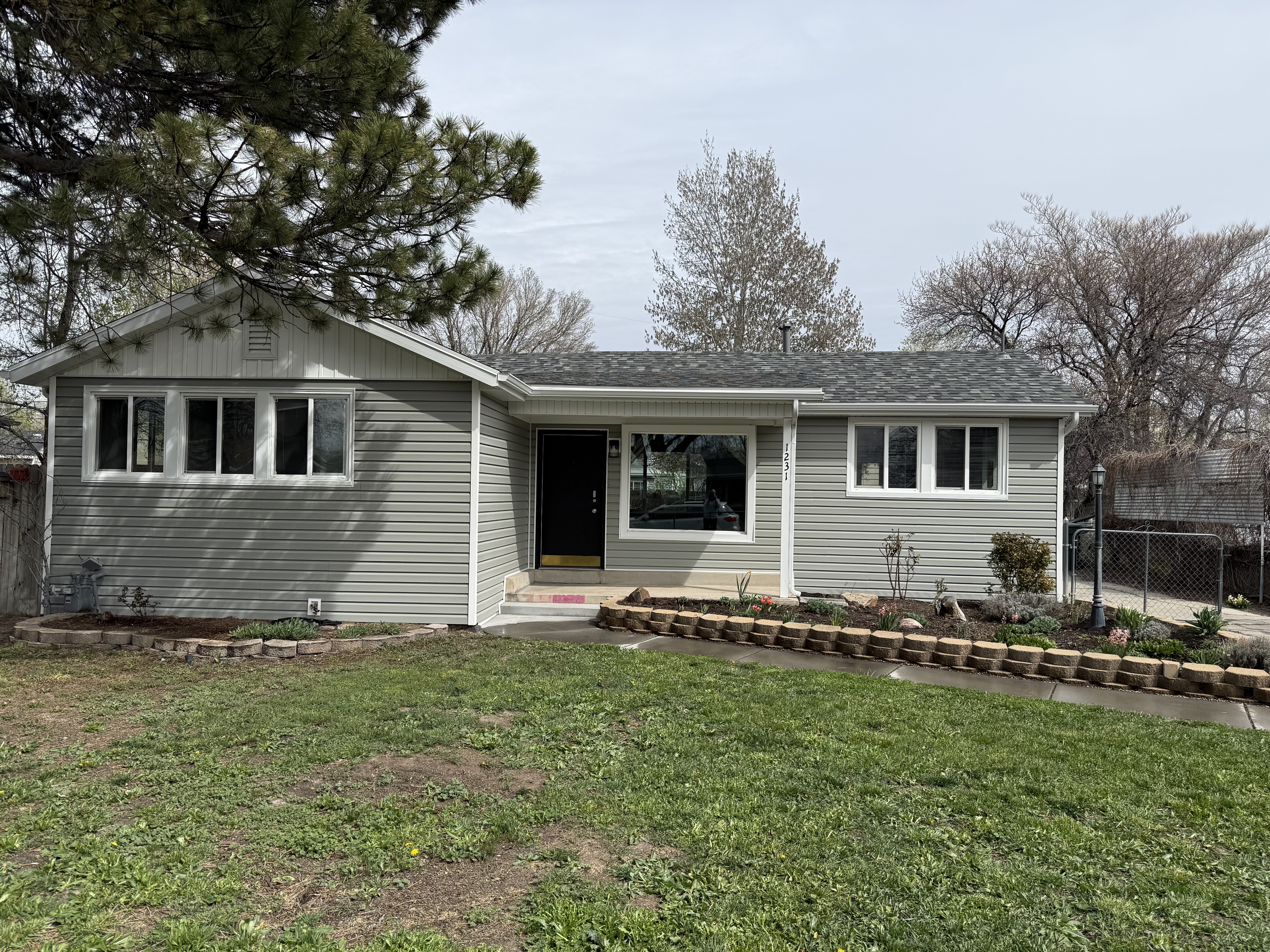 Salt Lake City House: 1231 S Navajo St