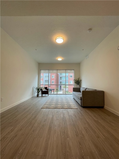 Draper Apartment: 12558 S Pony Express Rd