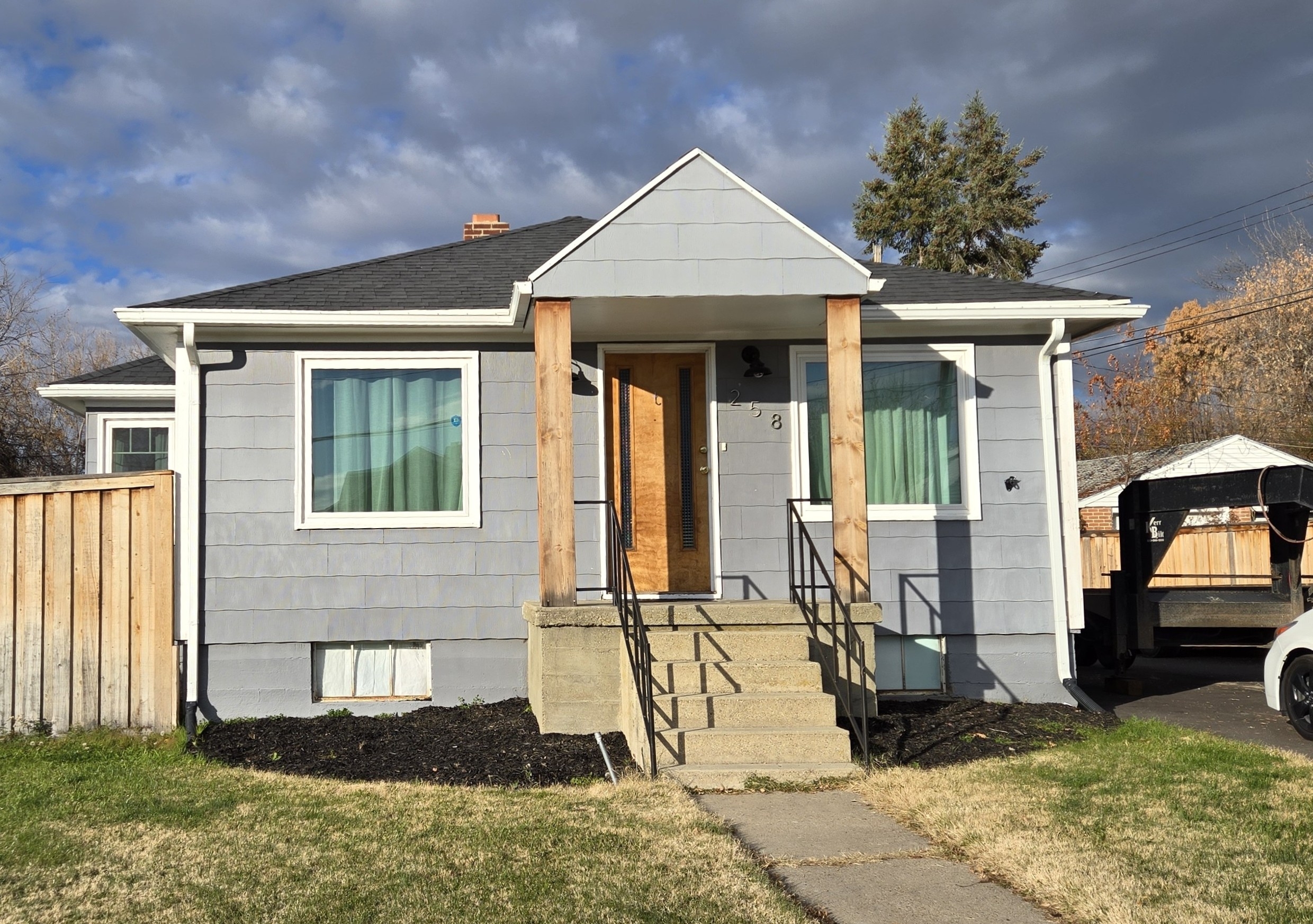 Kaysville House: 258 W 100 N