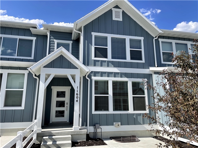 South Jordan Townhome: 11604 S Old Cedar Dr