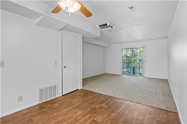 Murray Apartment: 4545 S Arcadia Green Way