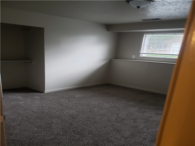 Roy Condo: 2182 W 5600 S