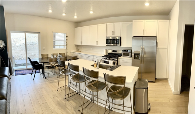 Heber City Townhome: 2264 N Canal View Ln