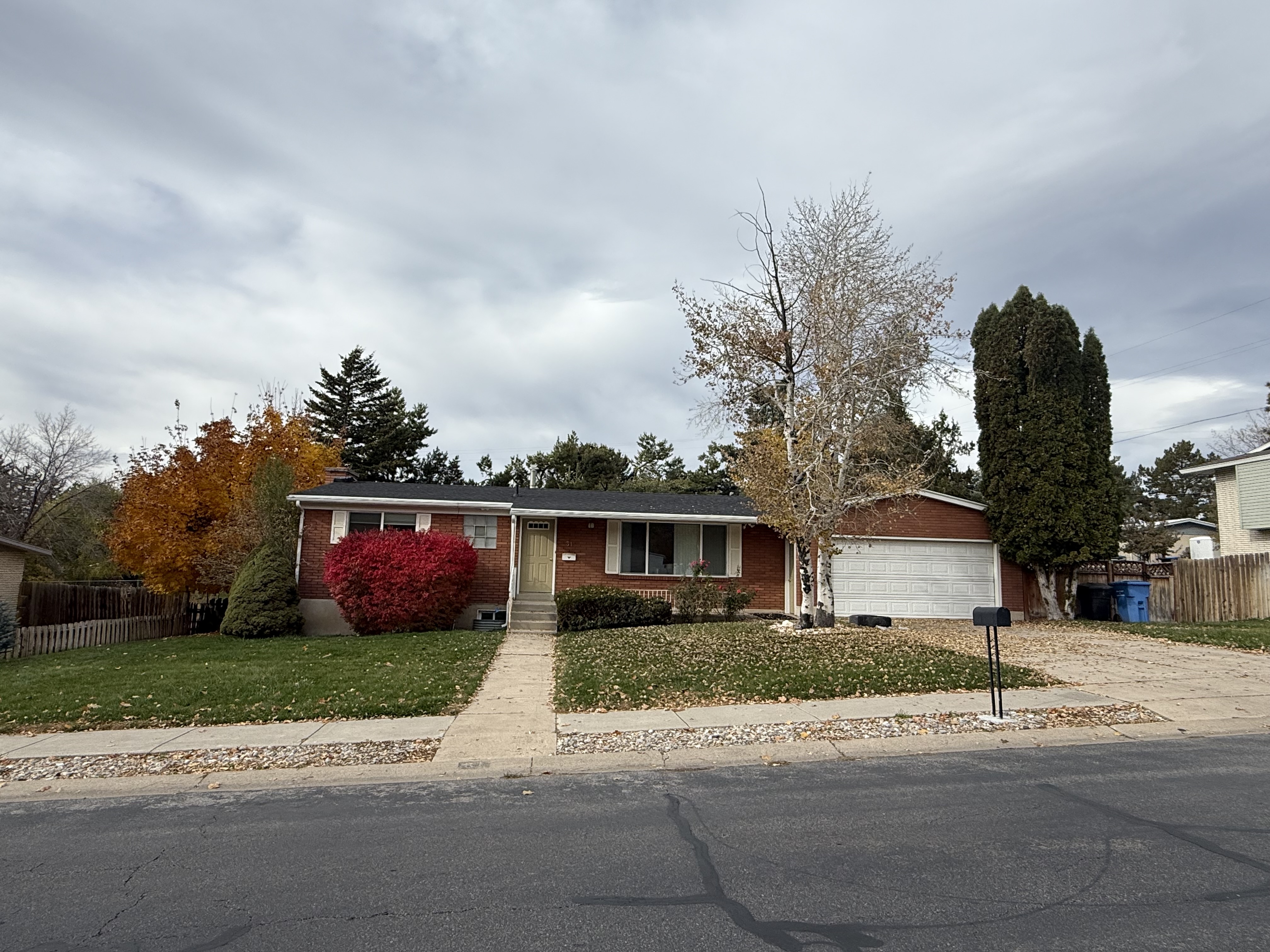 Smithfield House: 31 N 425 E