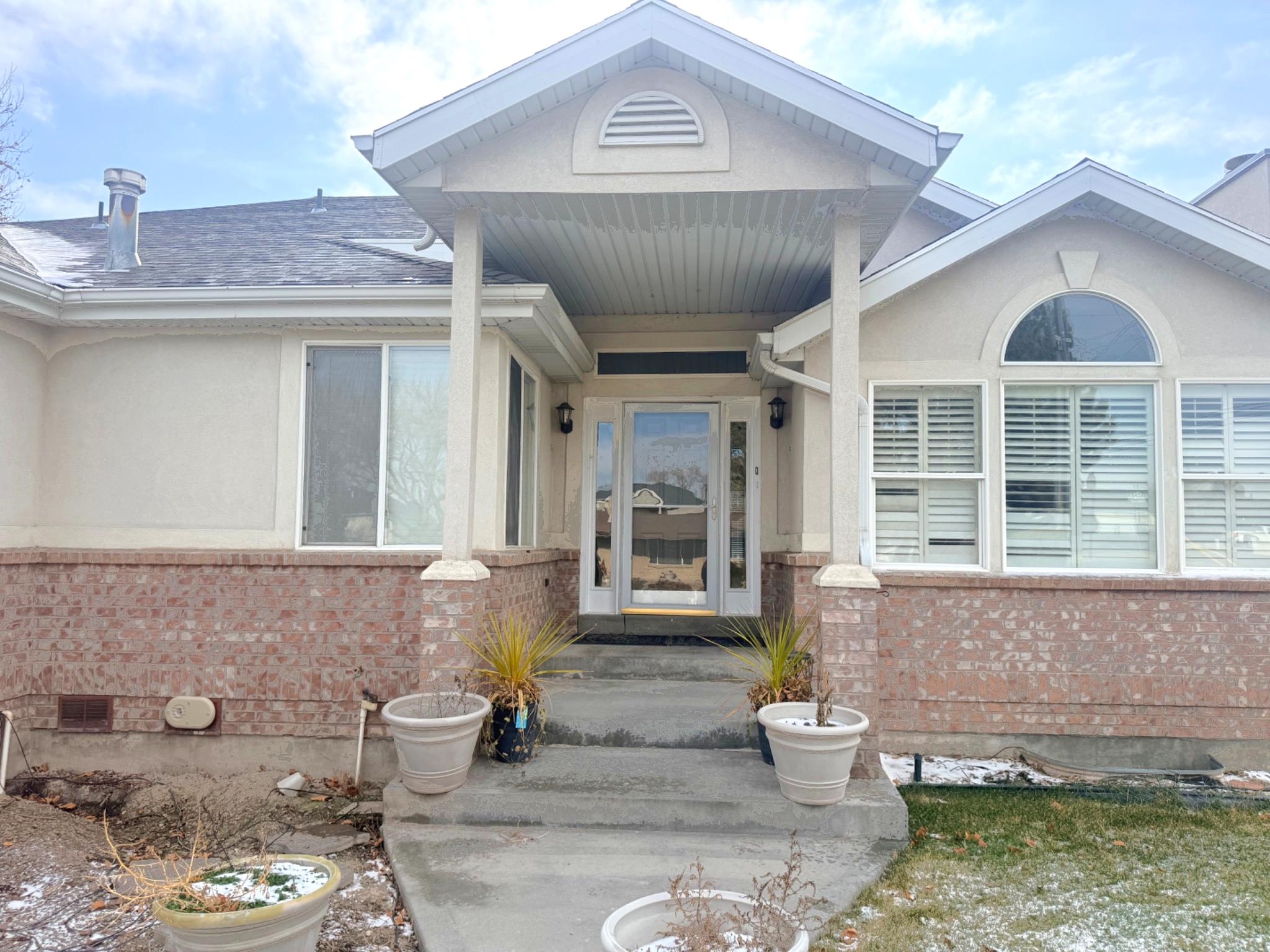 South Jordan House: 2687 W 10950 S