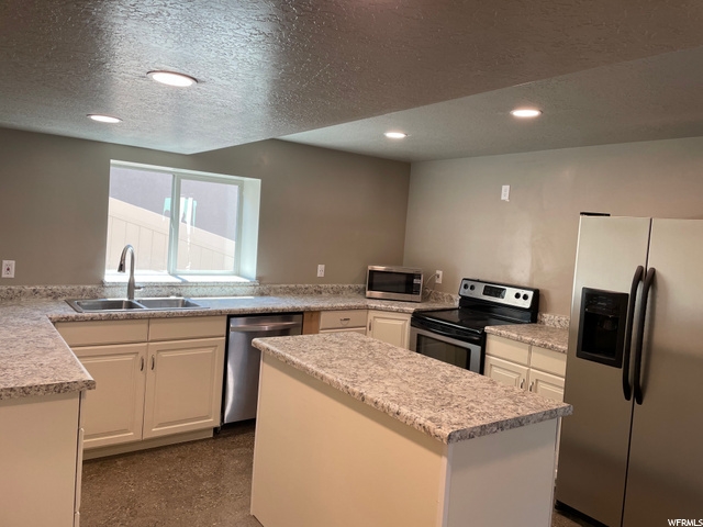 Saratoga Springs In-Law/Basement: 381 W Concord Pl