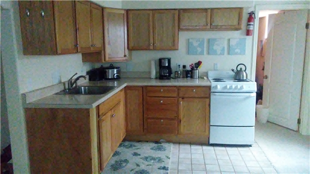 Salt Lake City In-Law/Basement: 1571 E Michigan Ave