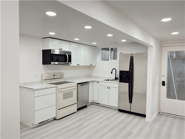 Provo House: 641 N 800 W