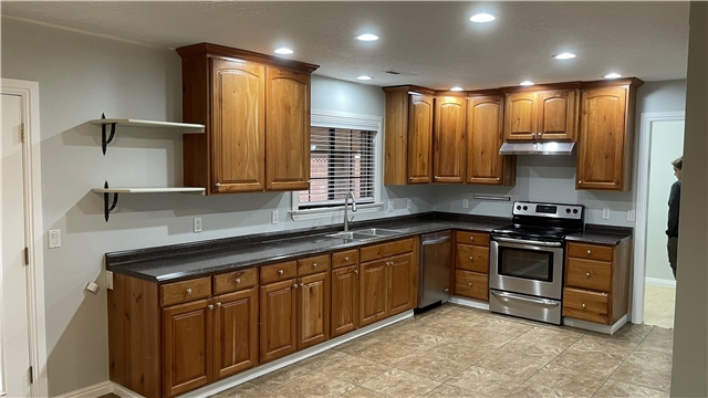 Saint George House: 3614 Marigold Way