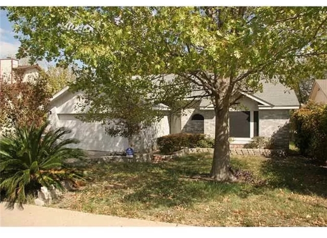 Austin House: 6106 Duchess Dr