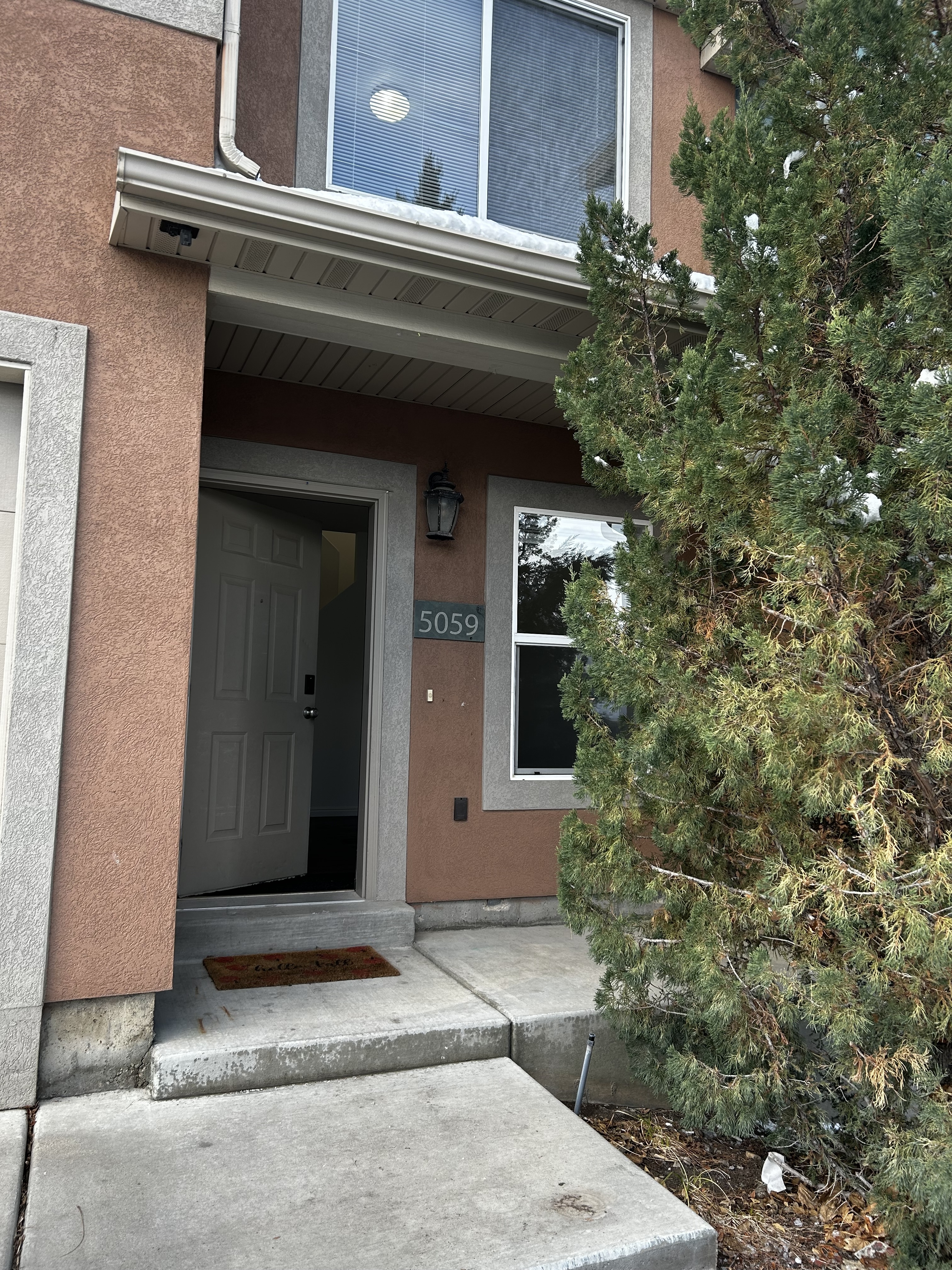 Herriman Townhome: 5059 W Red Shale