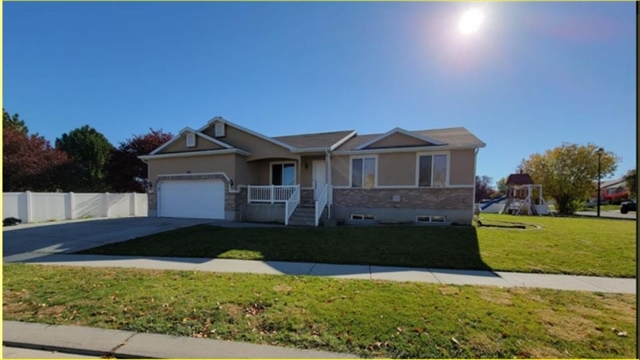 West Valley City House: 6911 W Hunter Dawn Way