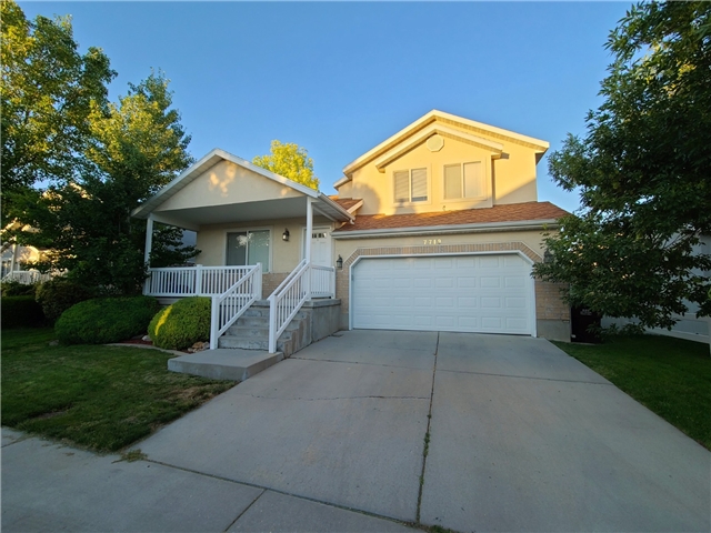 West Jordan House: 7719 S Ash Briar Ln