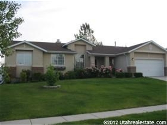 West Jordan Single Room: 8434 S Windmill Dr