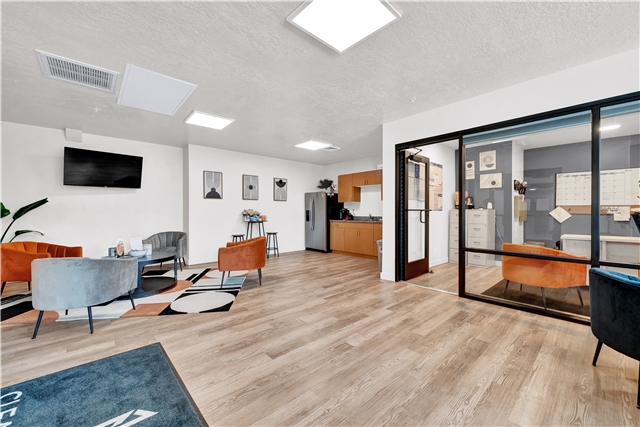 Clearfield Apartment: 530 S State St