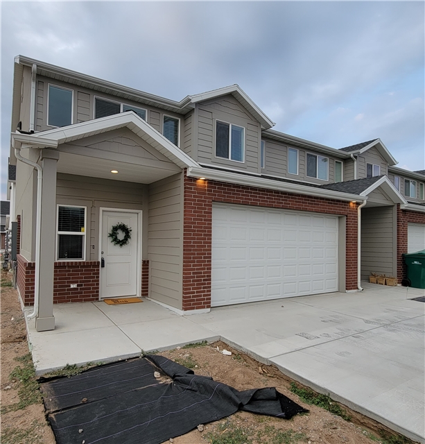 Ogden Townhome: 2108 W Redfox Way