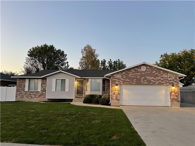 West Jordan House: 2580 W Fern Cir