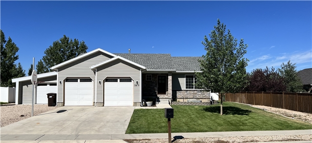 Kamas House: 323 N 100 W