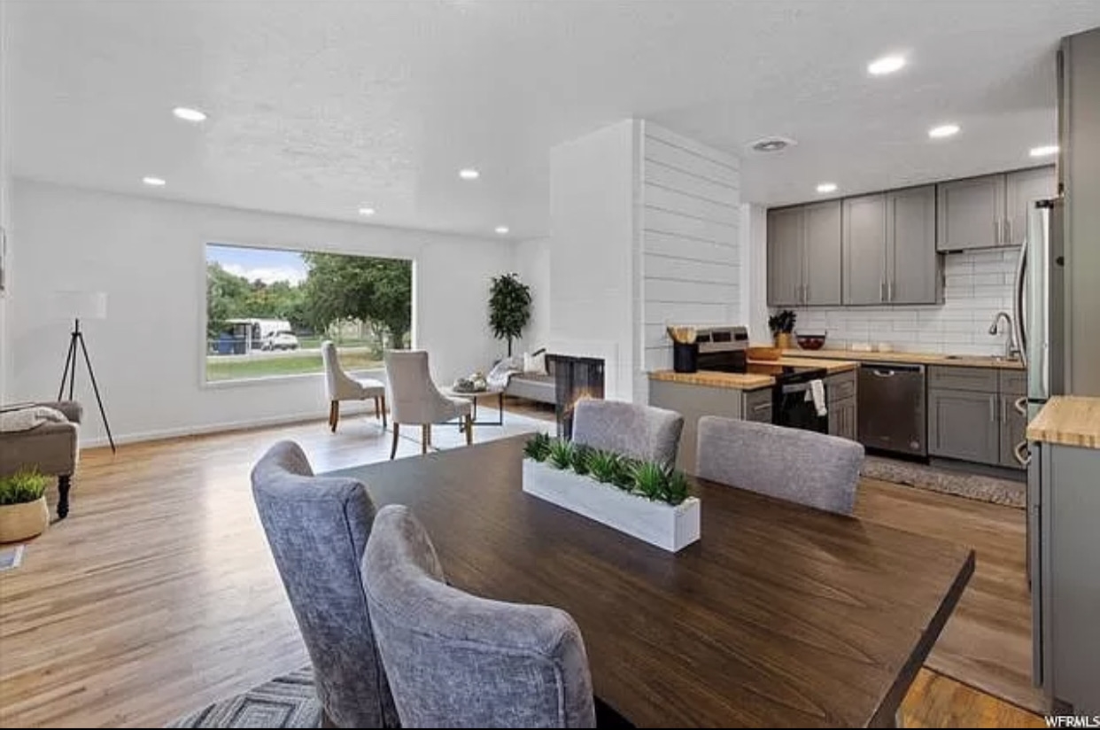 Salt Lake City House: 6915 S Brookhill Dr