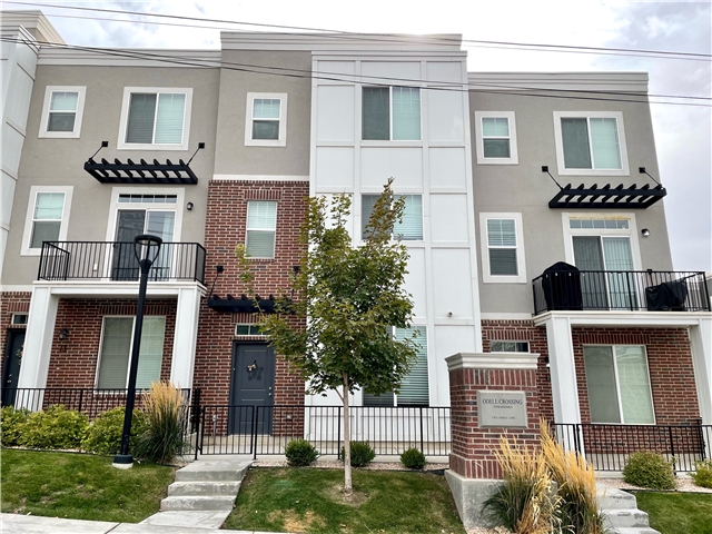North Salt Lake Apartment: 170 Odell Ln