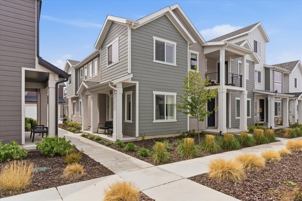 Ogden Townhome: 3332 W 3745 S