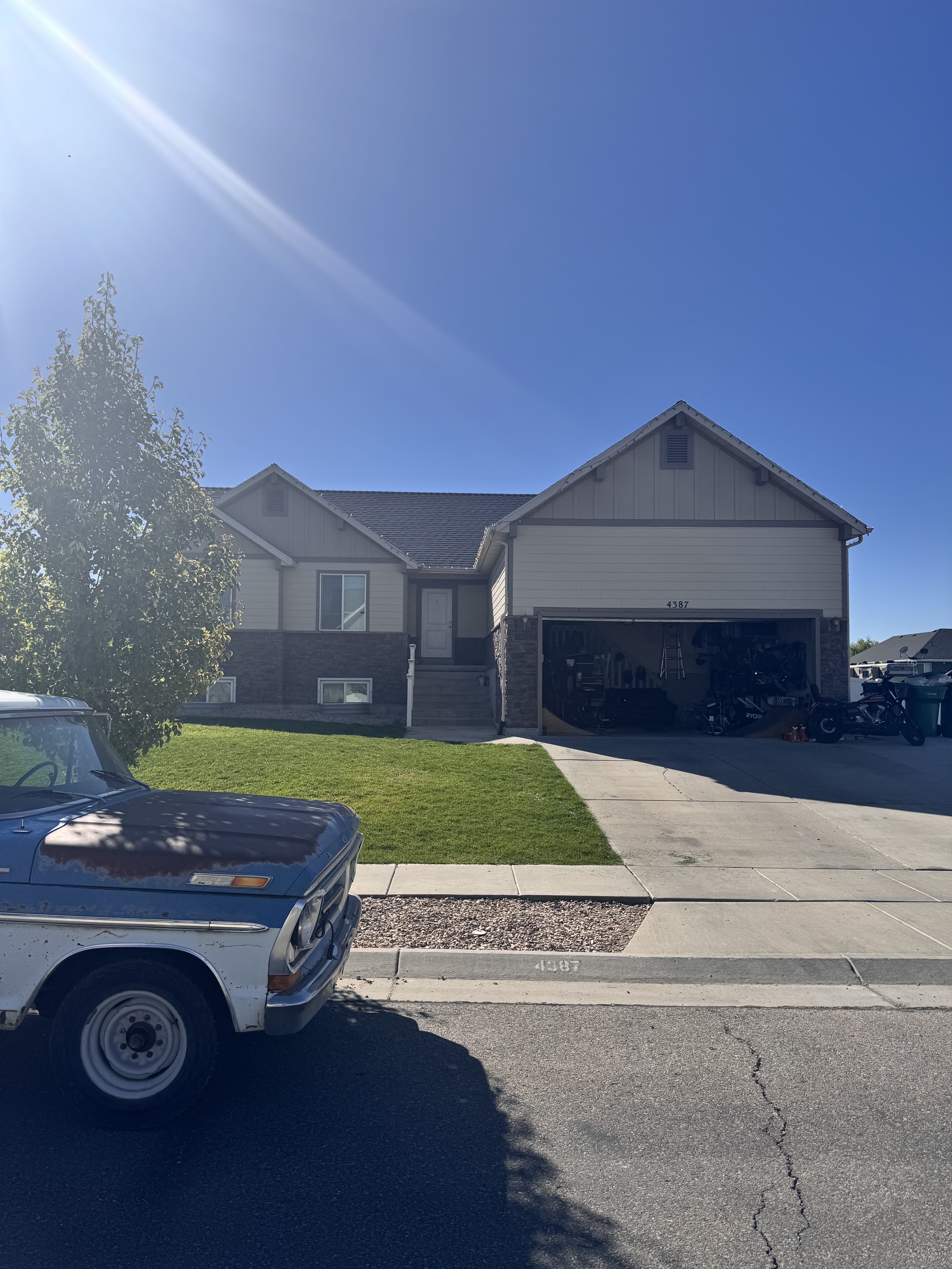 Hooper In-Law/Basement: 4387 W 5750 S