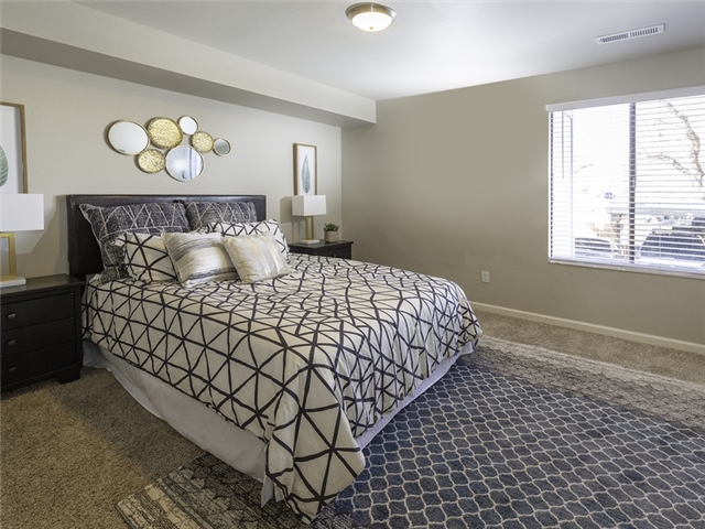 West Valley Apartment: 3043 W 3500 S