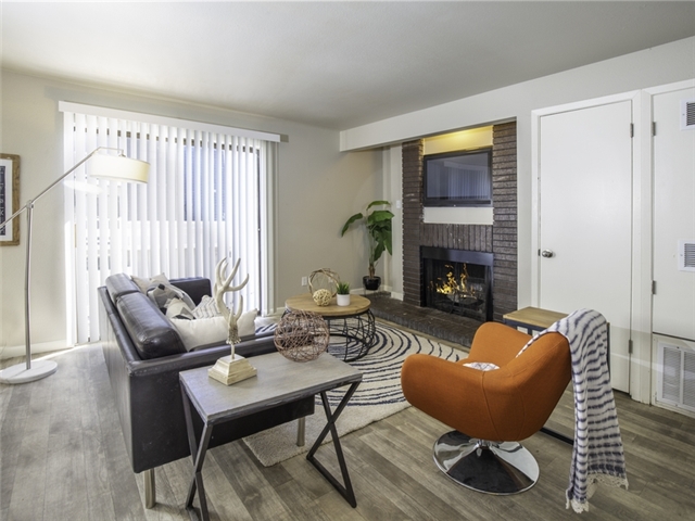 West Valley Apartment: 3043 W 3500 S