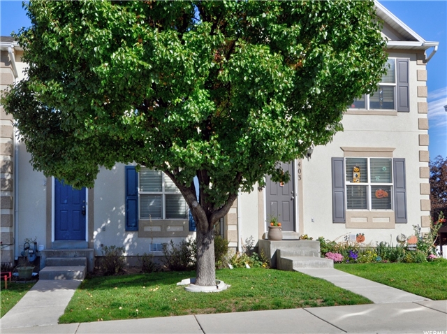 Draper Townhome: 401 E Braidhill Dr