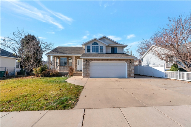 Layton House: 1385 N 2925 W