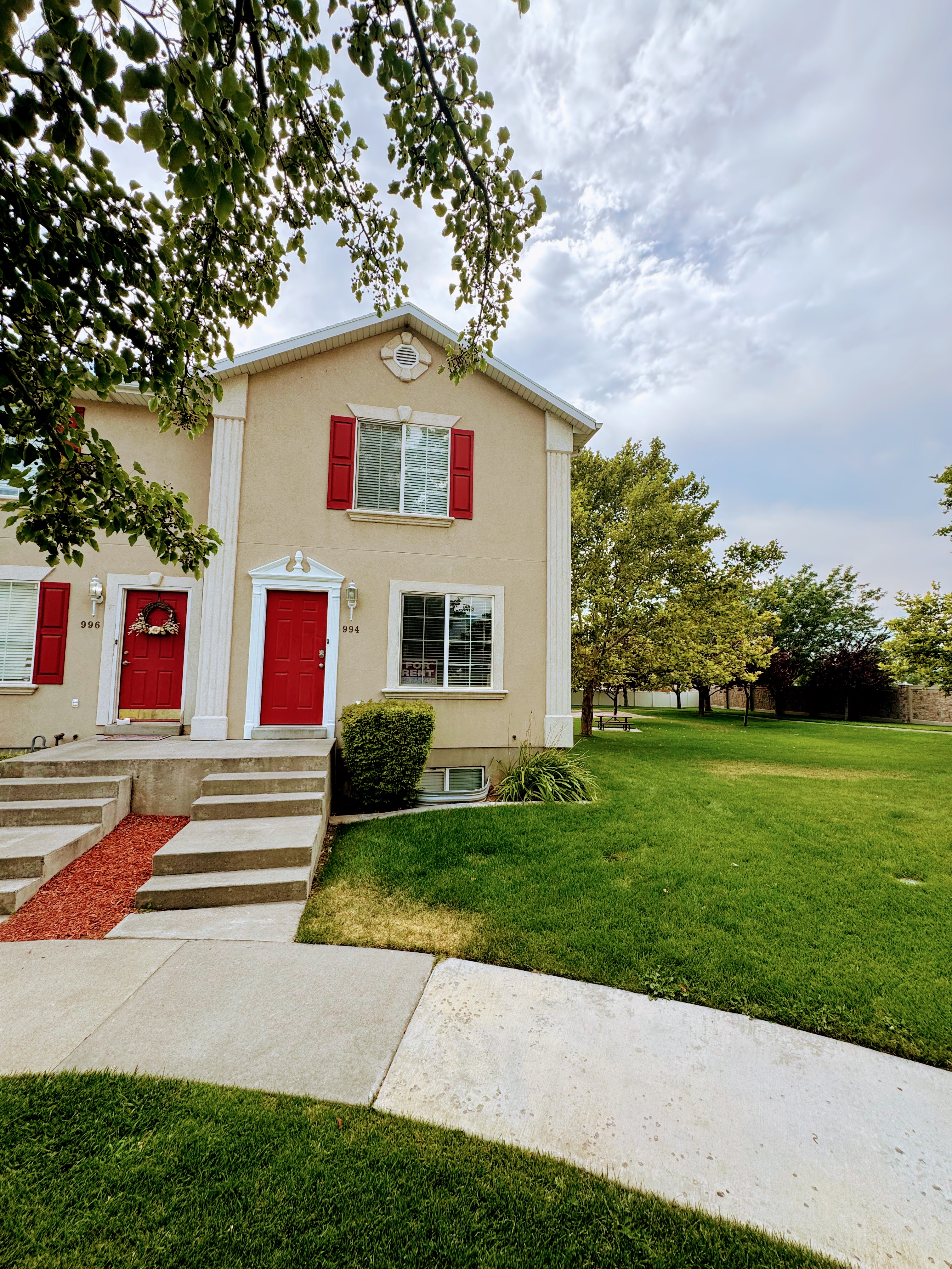 Spanish Fork Townhome: 994 S 2480 E