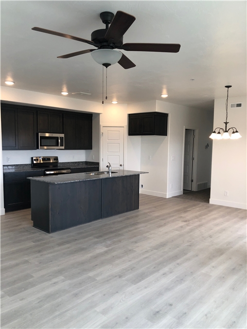 American Fork Condo: 1079 W 420 S