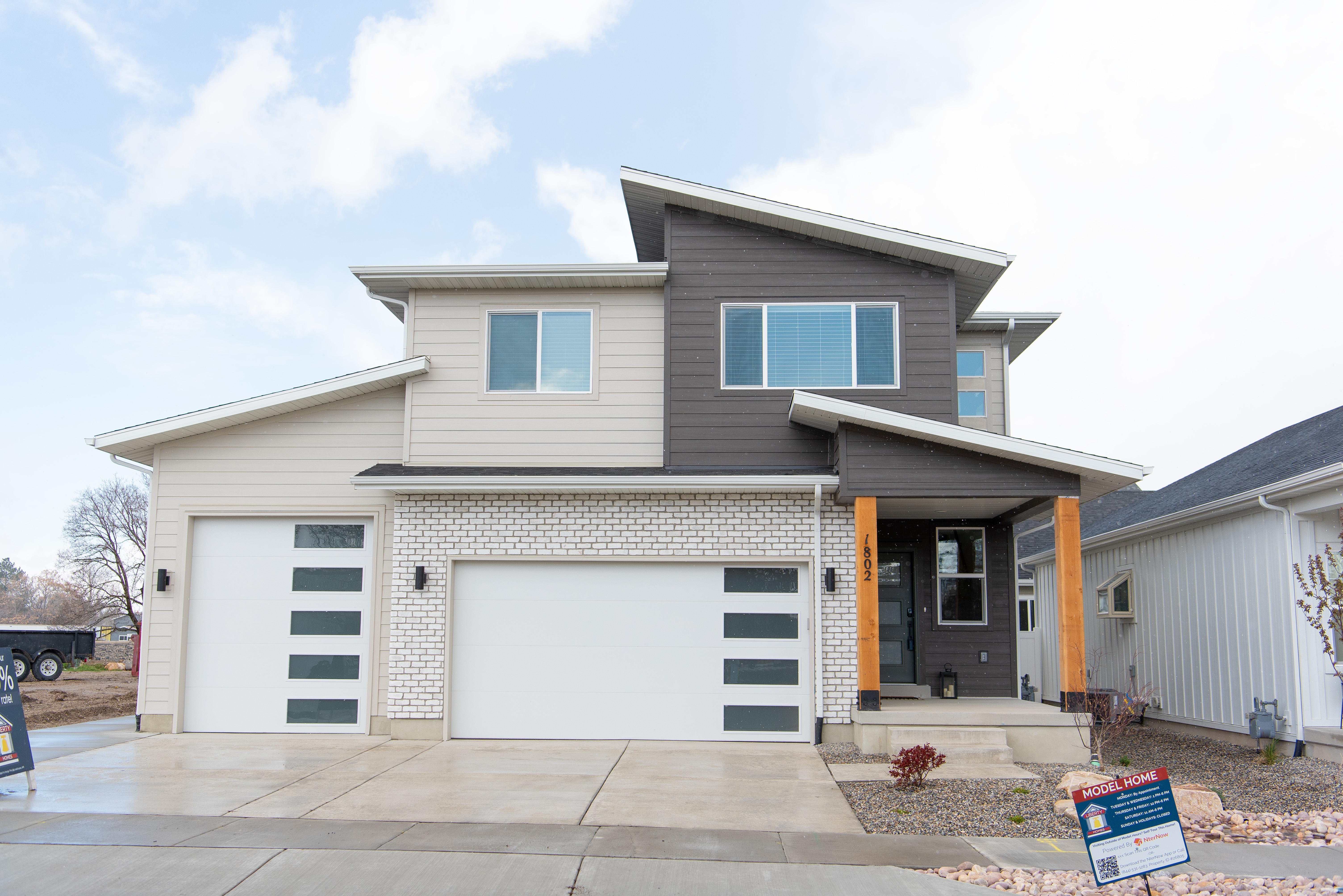 West Jordan House: 1802 W Drake Ln