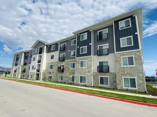 Payson Apartment: 1347 E 50 S