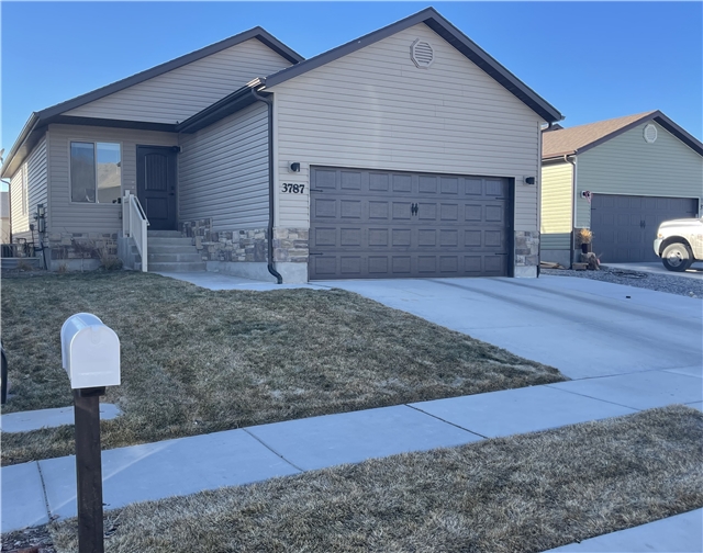 Eagle Mountain House: 3787 N Tumwater Ln