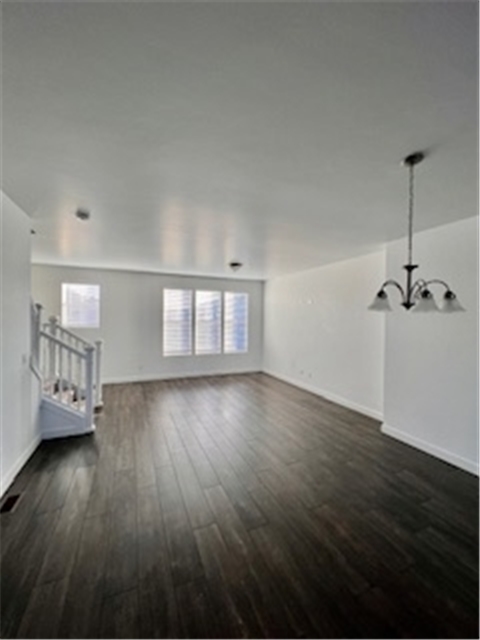 Riverton Townhome: 1013 W Painted Horse Ln