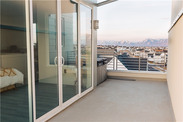 South Jordan Single Room: 11068 S Gresham Dr